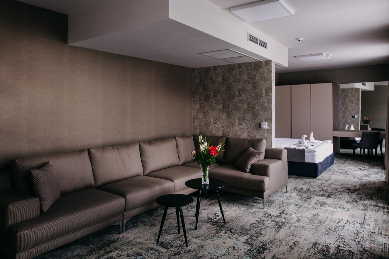 Hotel Leva - Vratsa Extérieur photo