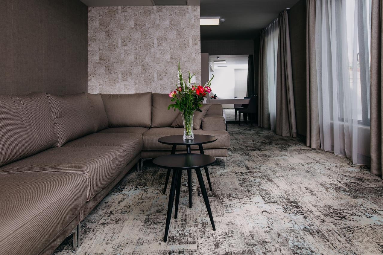 Hotel Leva - Vratsa Extérieur photo