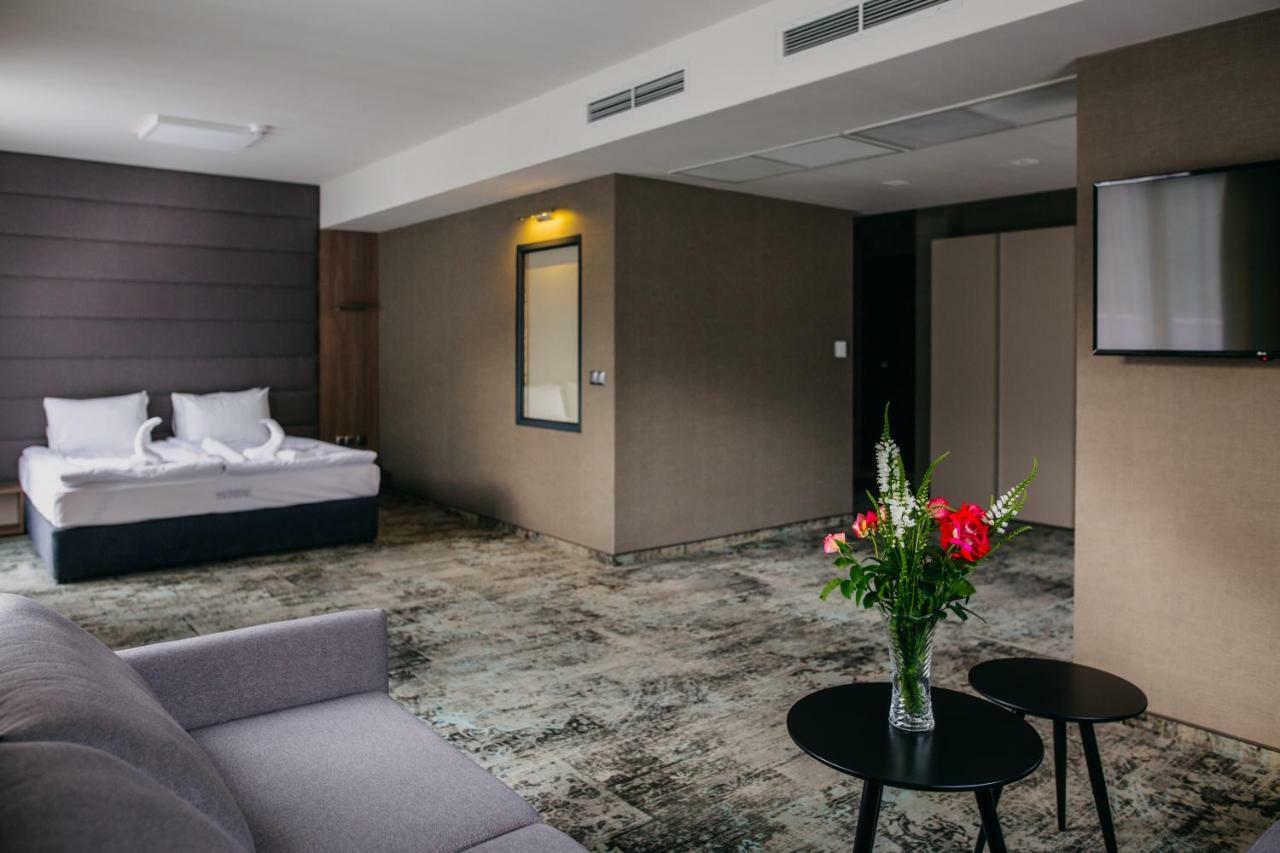 Hotel Leva - Vratsa Extérieur photo